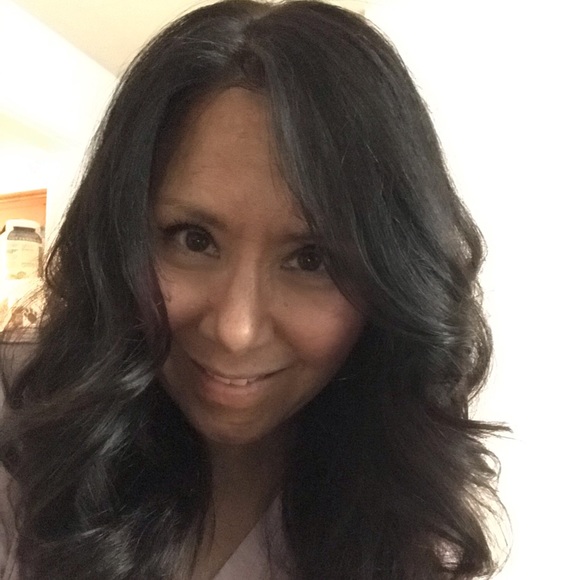 Meet your Posher, Pamela - Picture 1 of 1